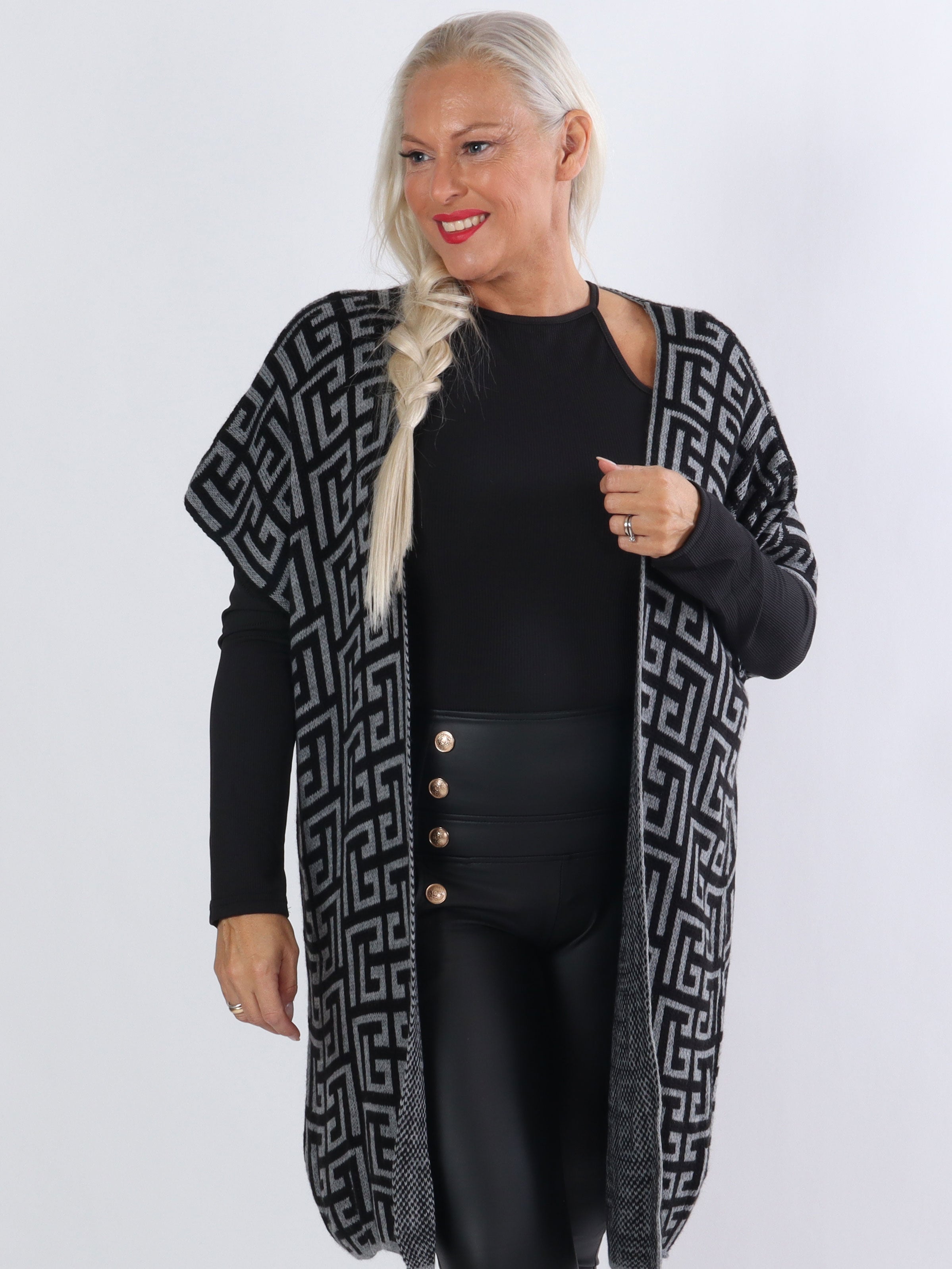 Tilly Pattern - Plus size stickad kofta utan ärmar